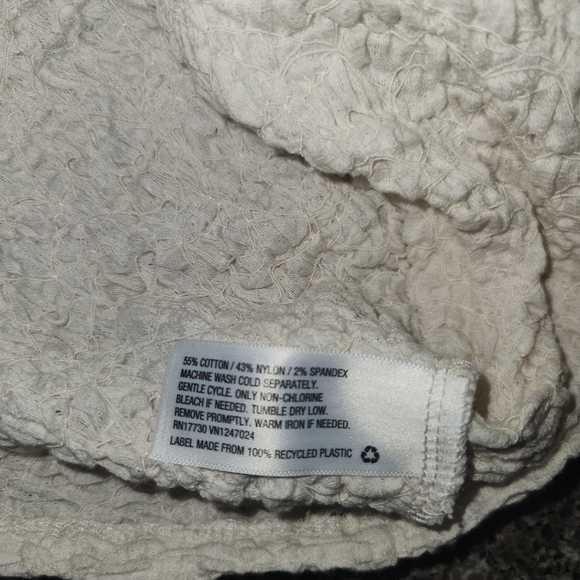 Bundle of 2 Shirred Tank Tops - Picture 5 of 8